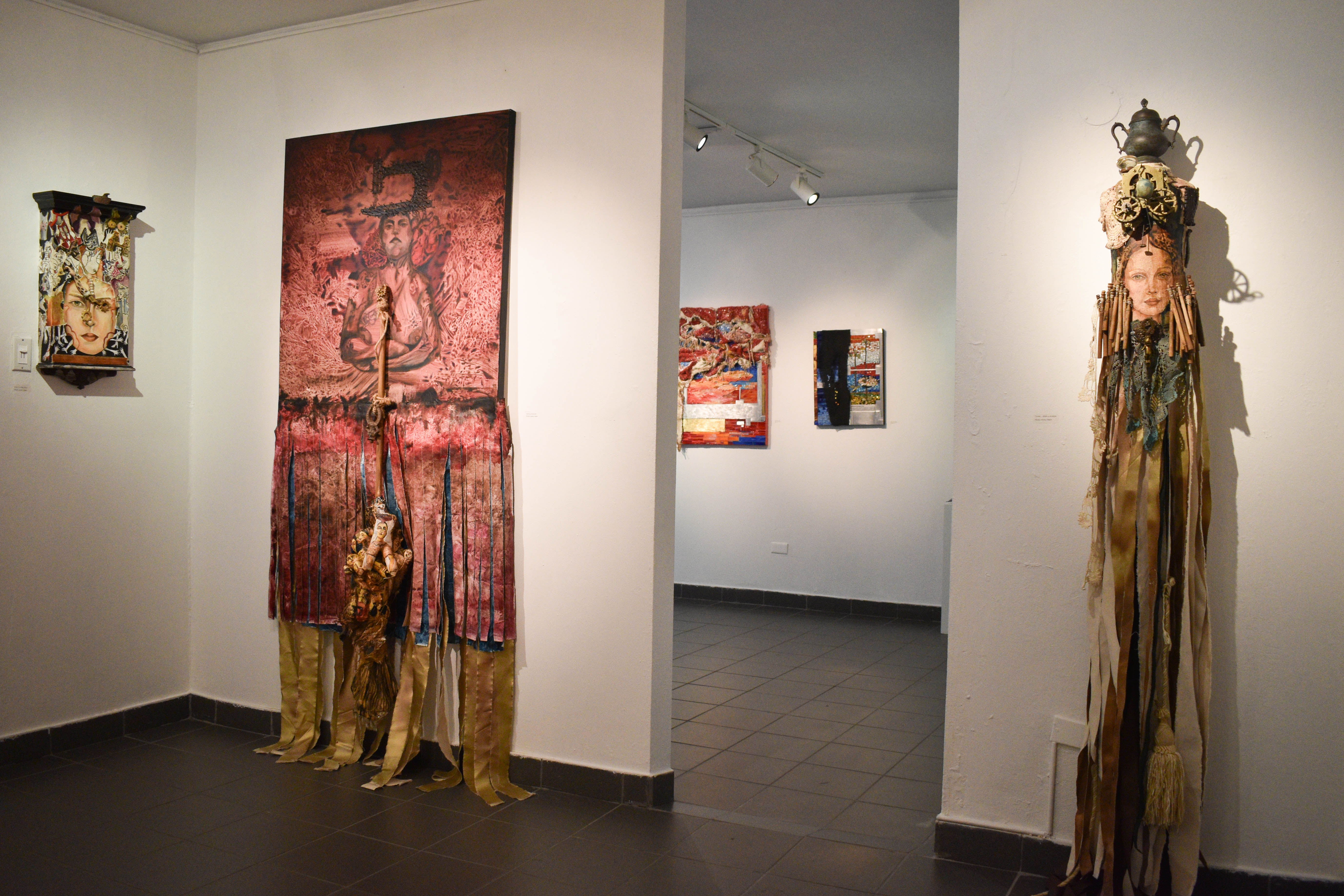 Vanessa Rivera: "Latidos del Caribe" & Hubert Caño: "Cuerpos en Confes ...